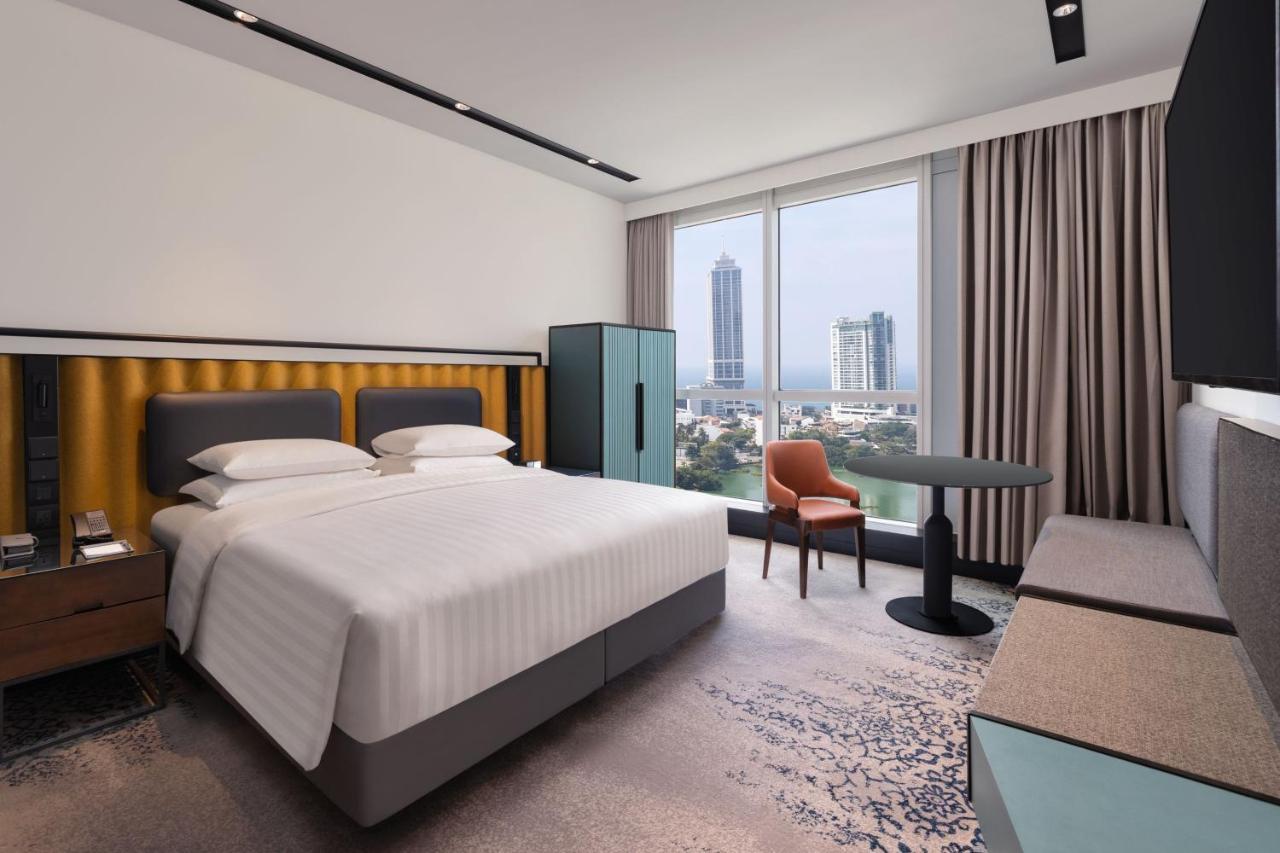 Courtyard By Marriott Colombo Hotel Exterior foto