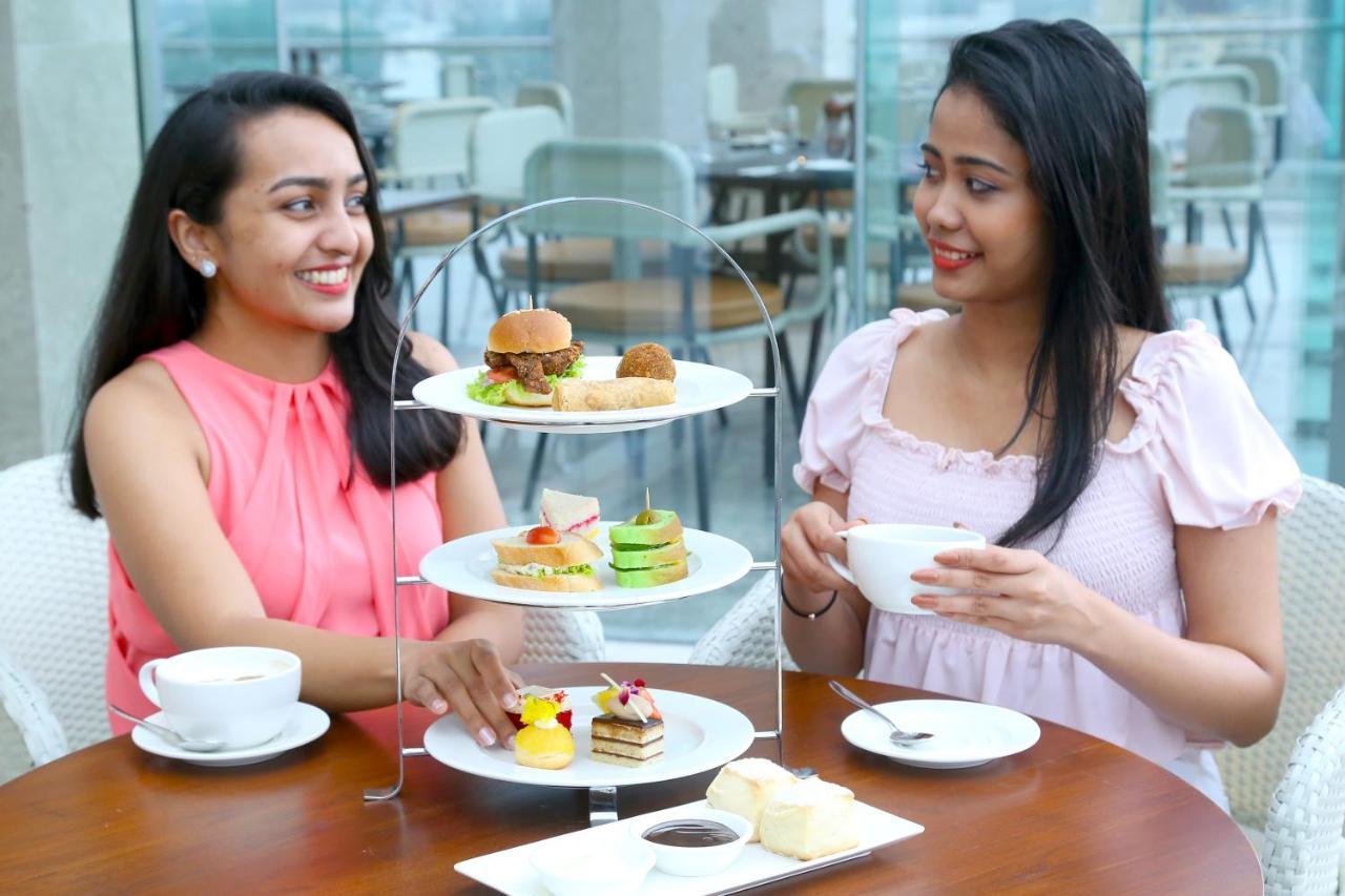 Courtyard By Marriott Colombo Hotel Exterior foto