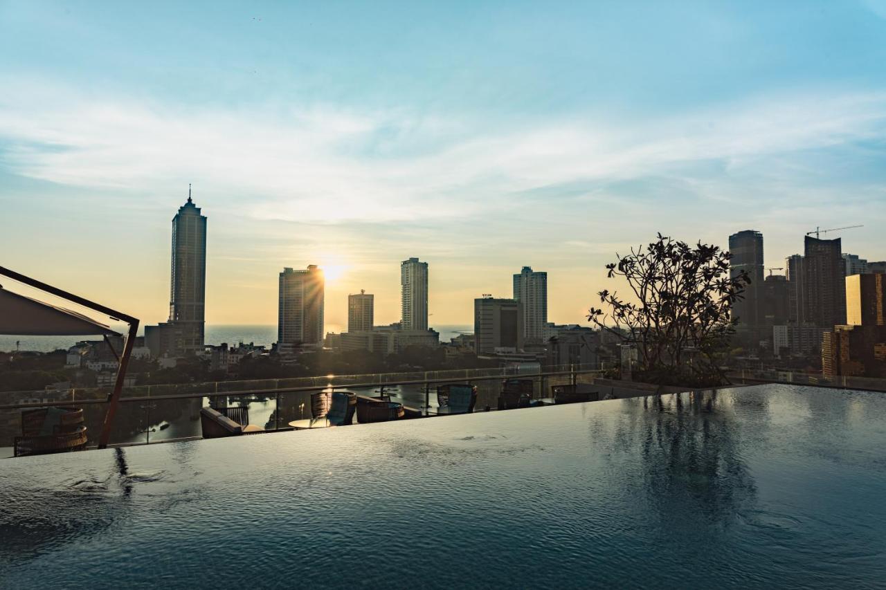 Courtyard By Marriott Colombo Hotel Exterior foto