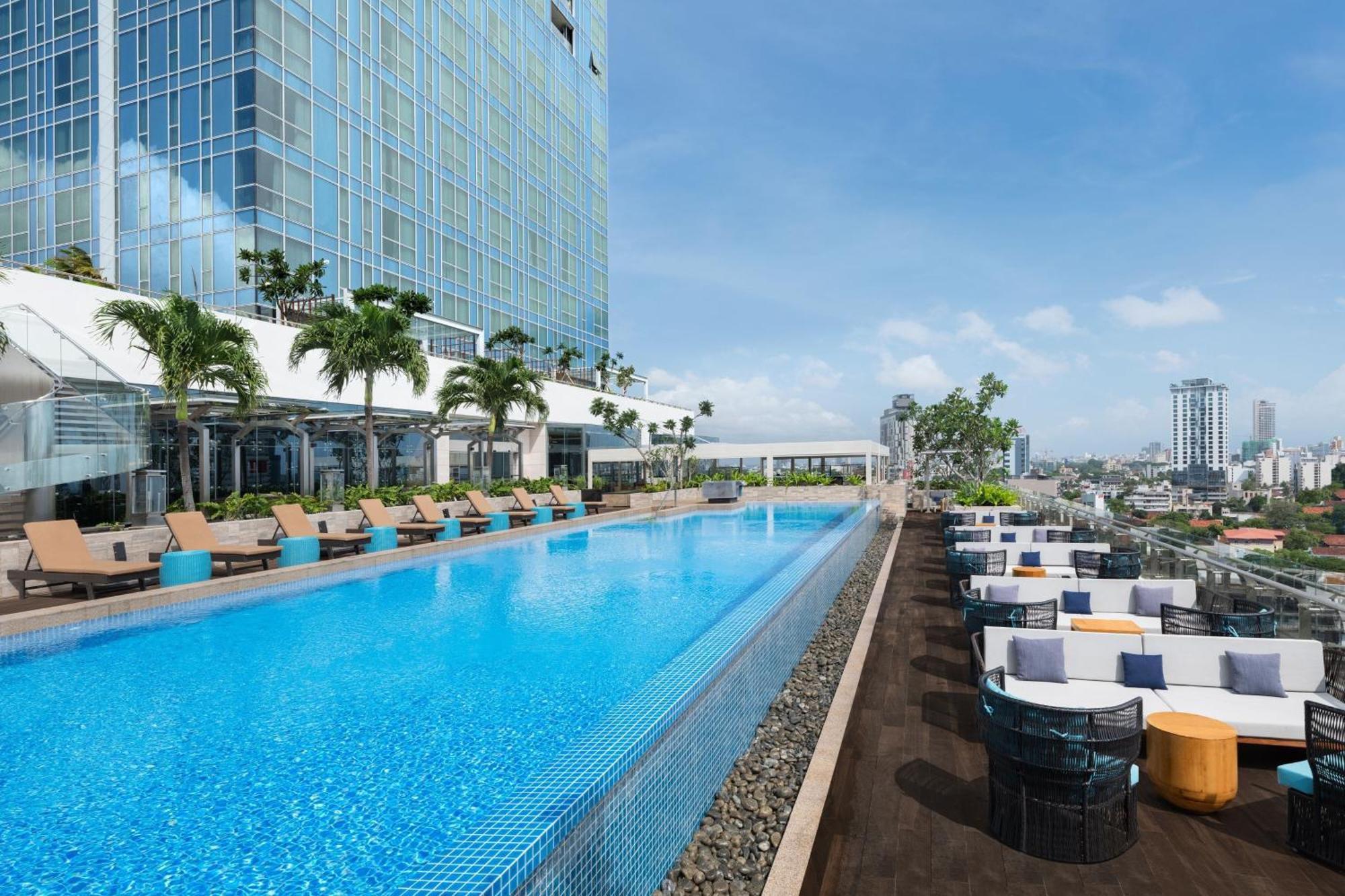 Courtyard By Marriott Colombo Hotel Exterior foto